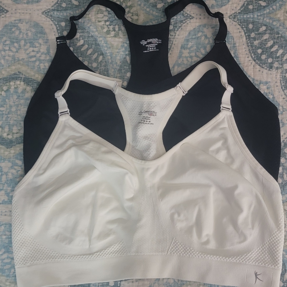 Danskin Now Black and White Seamless Bras
